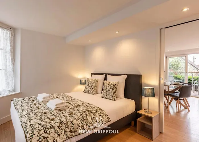 The Duplex Varin Beautiful & Garden 4 People 옹플뢰르